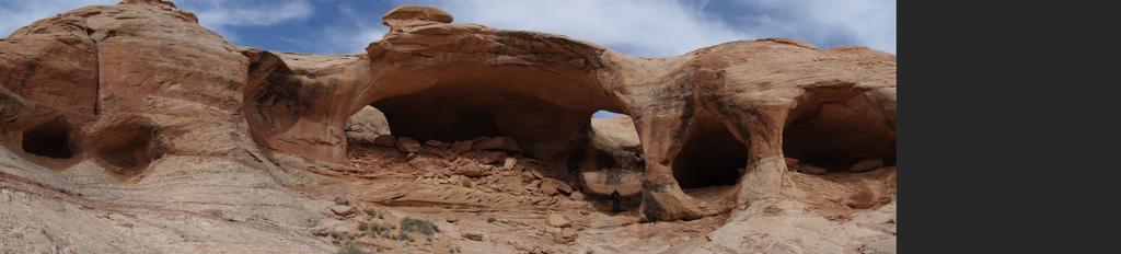 Colonnade panorama [sun apr 29 11:20:27 mdt 2018]